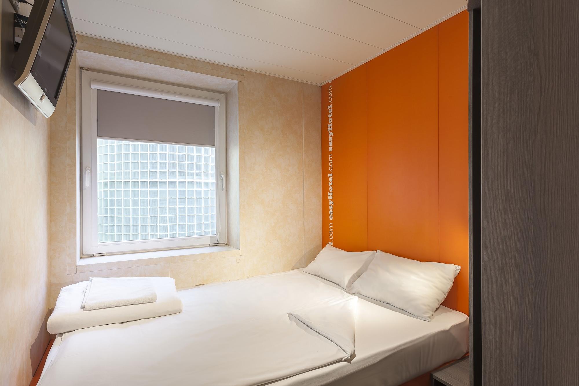 Готель Easyhotel Oktogon